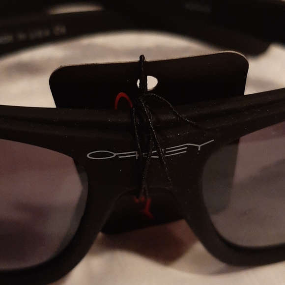 OAKLEY sunglasses - Picture 2 of 11